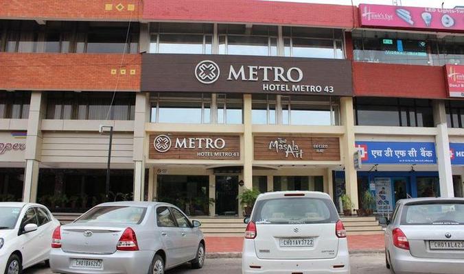 Hotel Metro 43